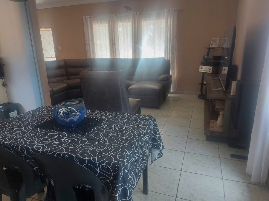 3 Bedroom Property for Sale in Oos Einde North West